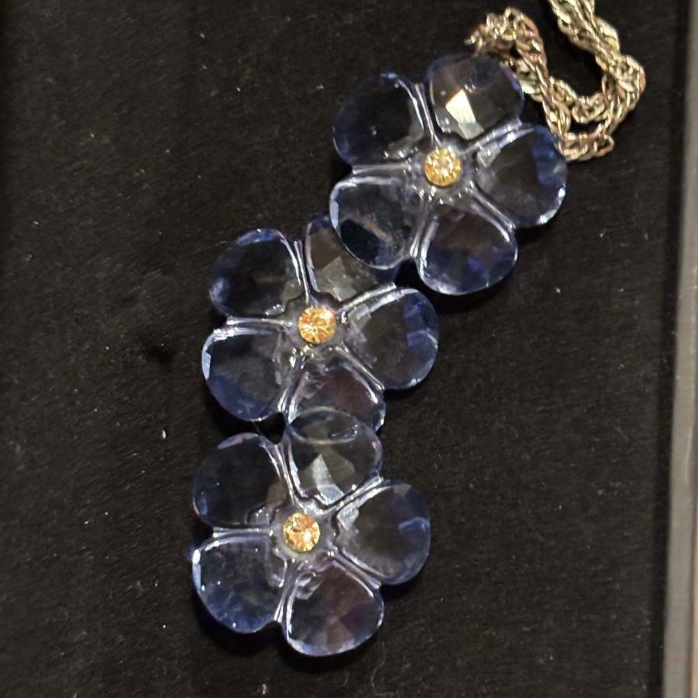 Swarovski 2011 SCS Member Arctic Flower